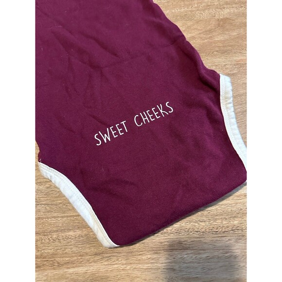 Lazy One onesie - Picture 4 of 5